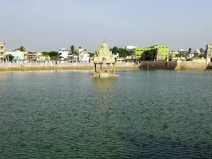Thiruvallur temple teertha